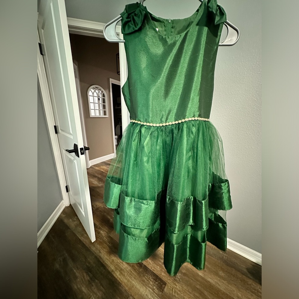 Girl size 14, Emerald green dress